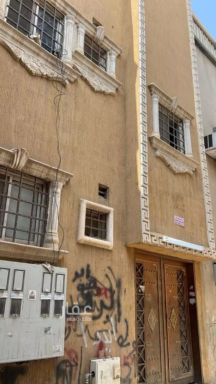 عمارة للبيع في شارع قبه ميسون ، حي منفوحة ، الرياض ، منطقة الرياض