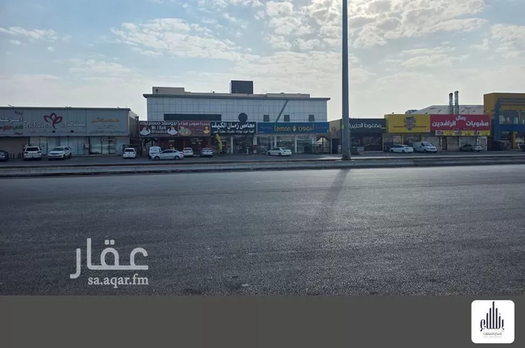 عمارة للبيع في شارع وادي الساحل, حي الرمال, مدينة الرياض, منطقة الرياض صورة 2