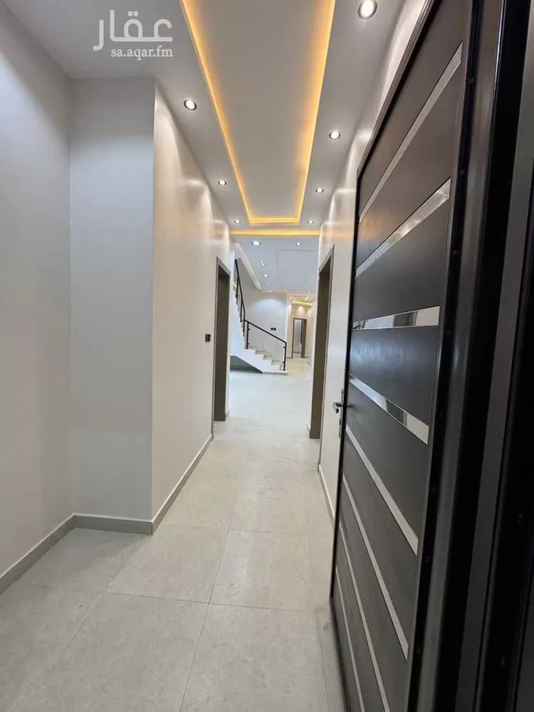 دور للبيع في شارع العام, حي الورود, مدينة خميس مشيط, منطقة عسير صورة 4