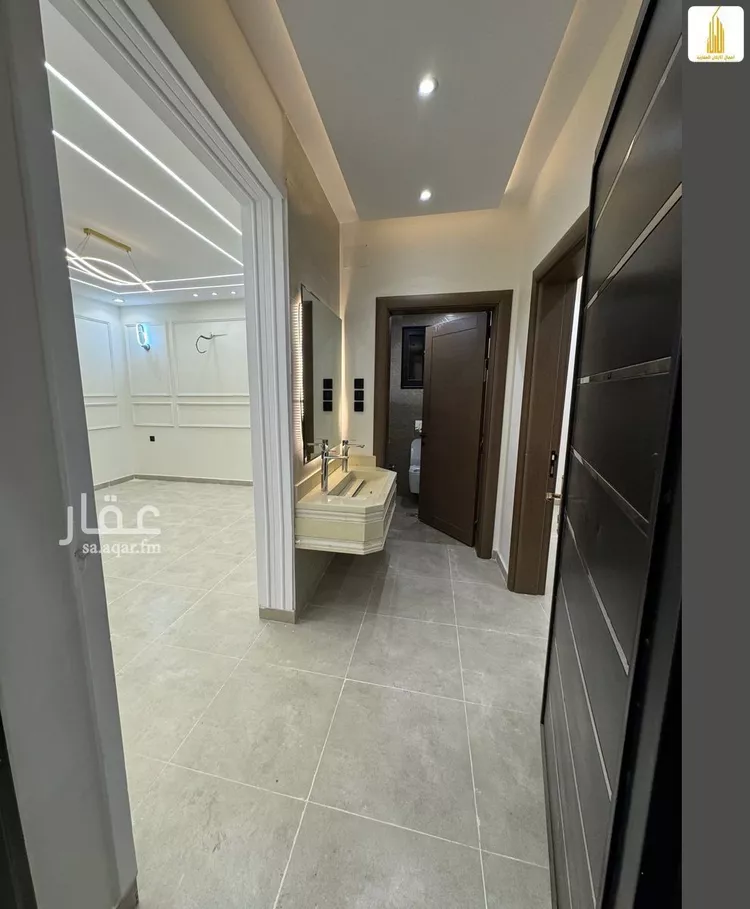 دور للبيع في شارع غنوة, حي الغدير, مدينة ابها, منطقة عسير صورة 3