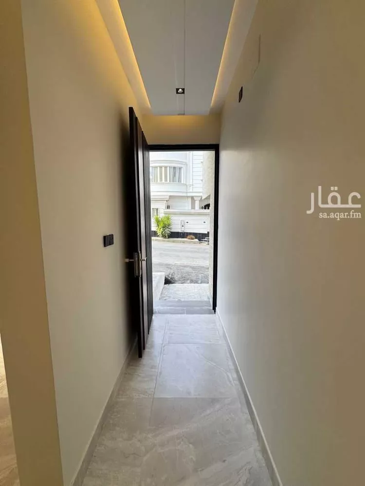 دور للبيع في شارع الرميدة, حي الروابي, مدينة أبها, منطقة عسير صورة 2