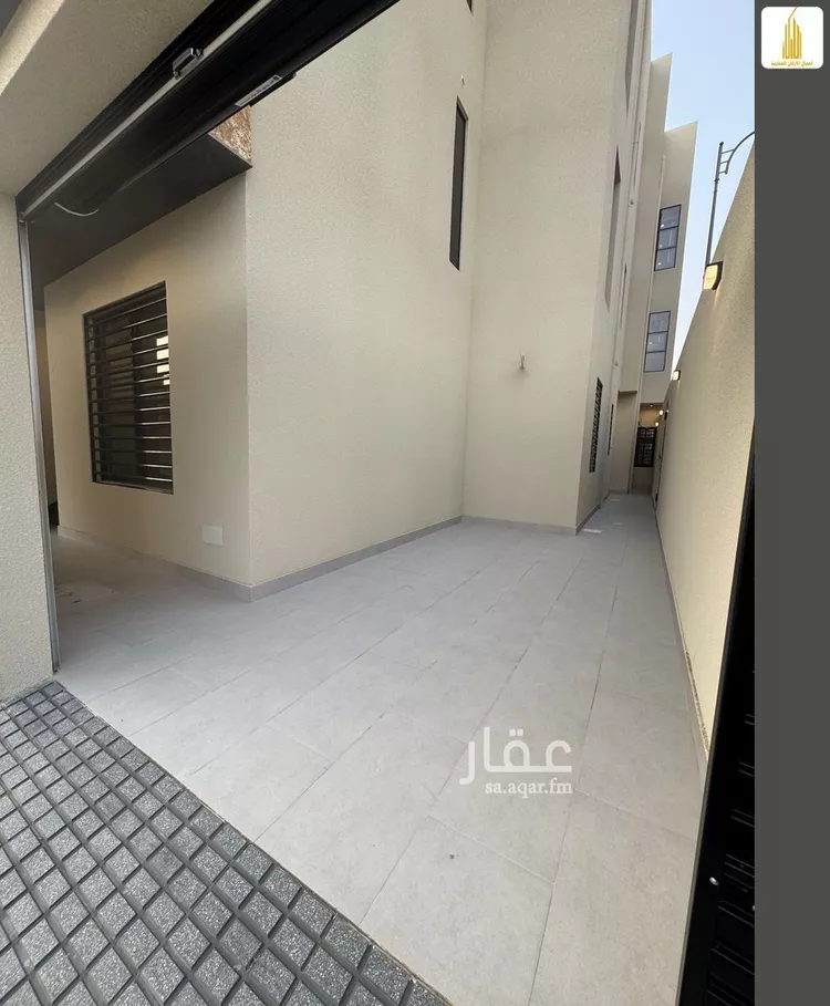 دور للبيع في شارع العام, حي الغدير, مدينة ابها, منطقة عسير صورة 3