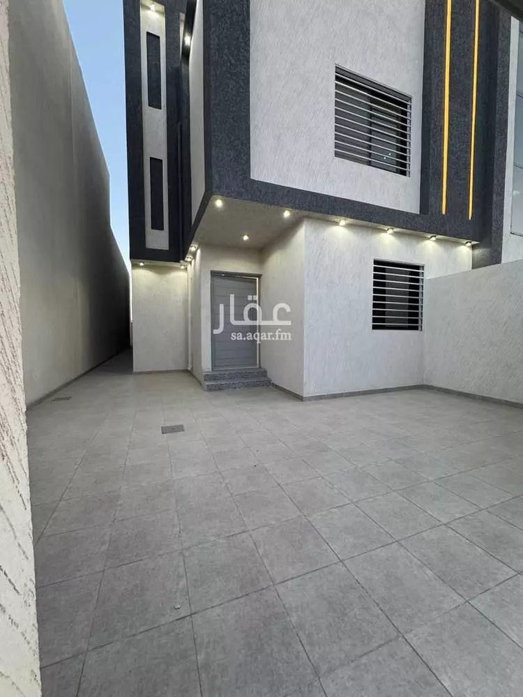 شقة للبيع في شارع صدقة بن مكارم, حي التعاون, مدينة خميس مشيط, منطقة عسير صورة 3