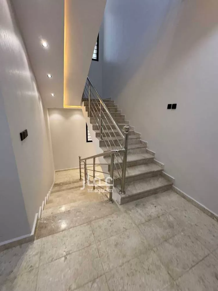 دور للبيع في شارع العام, حي الورود, مدينة خميس مشيط, منطقة عسير صورة 2