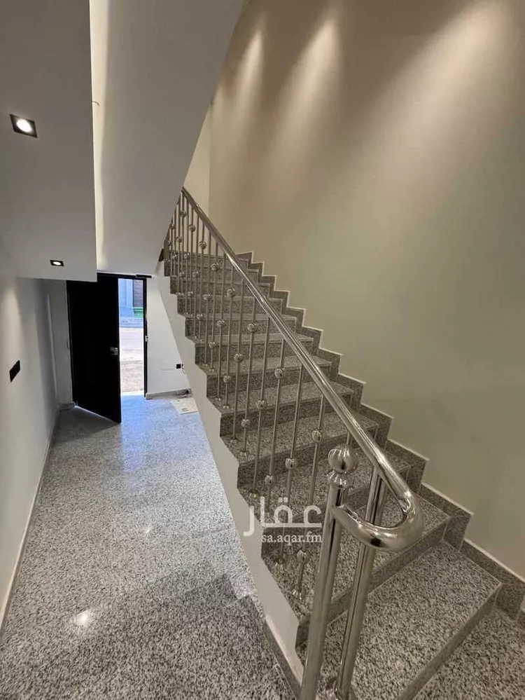 شقة للبيع في شارع العام, حي الورود, مدينة خميس مشيط, منطقة عسير صورة 4