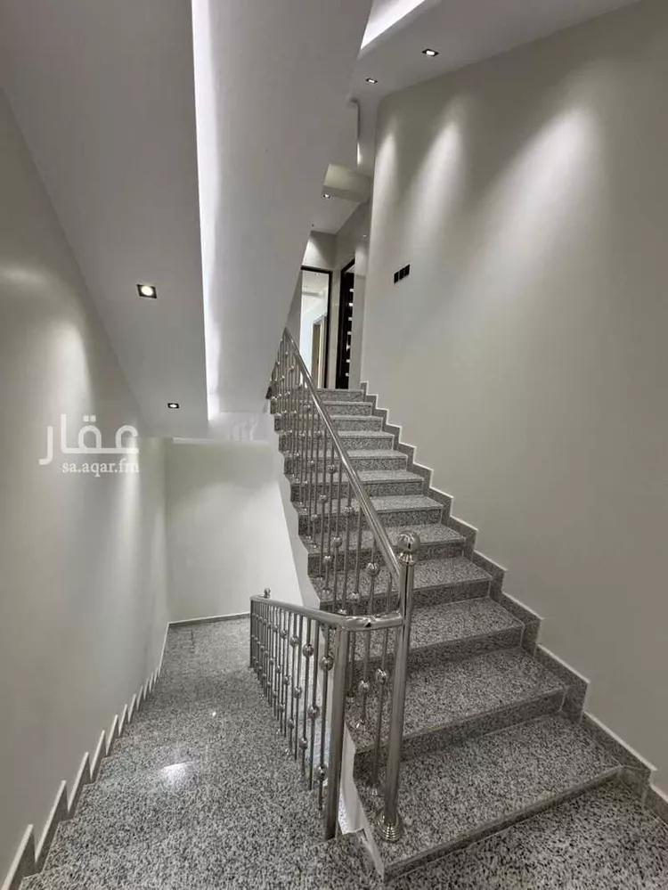 شقة للبيع في شارع العام, حي الورود, مدينة خميس مشيط, منطقة عسير صورة 3