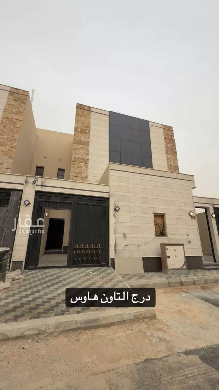 دور للبيع في شارع عبدالمنعم الواعظ, حي الرمال, مدينة الرياض, منطقة الرياض صورة 3