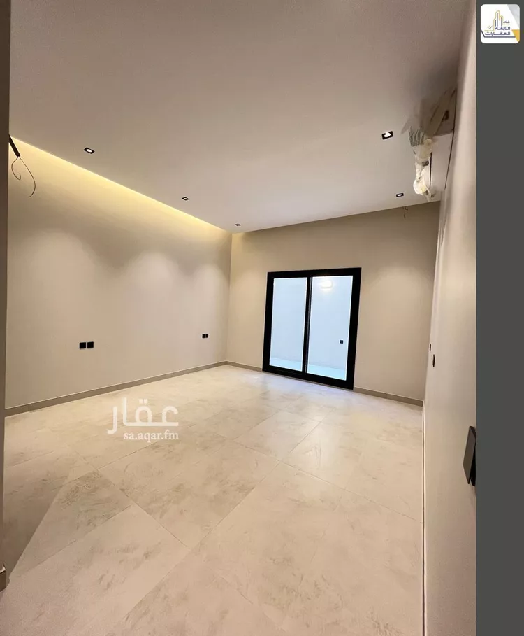 Floor for Sale in Riyadh Ar Rawdah 16