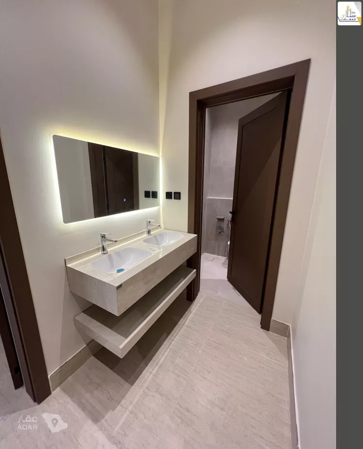 Floor for Rent in Riyadh Al Quds 7