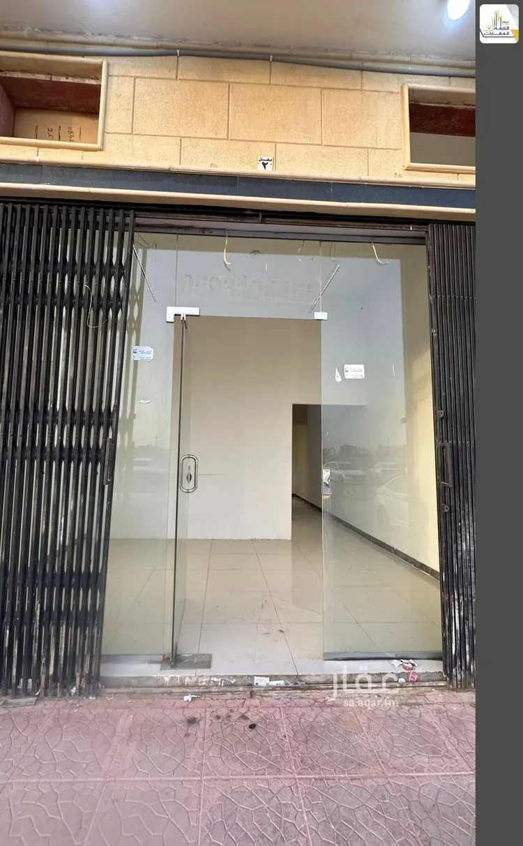محل للإيجار في شارع عبدالرحمن اللخمي, حي المعيزيلة, مدينة الرياض, منطقة الرياض صورة 2