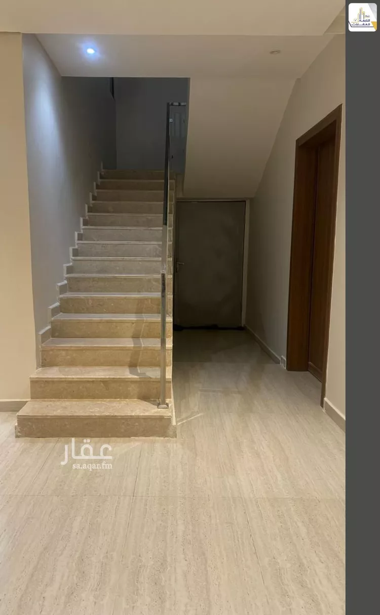 فيلا للبيع في شارع المشوار, حي ظهرة لبن, مدينة الرياض, منطقة الرياض صورة 5