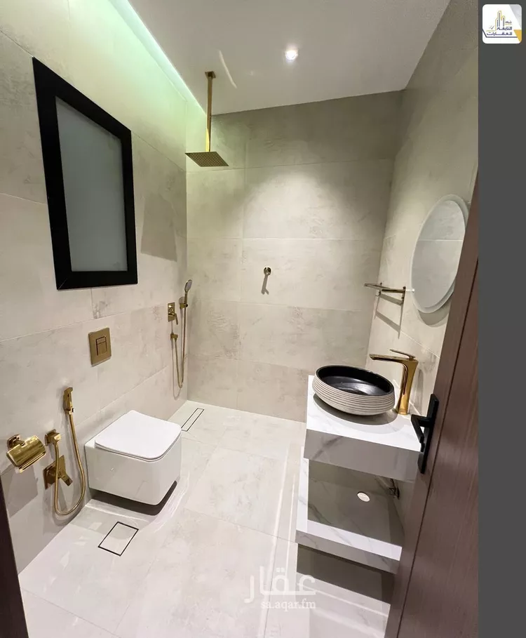 Floor for Sale in Riyadh Ar Rawdah 21