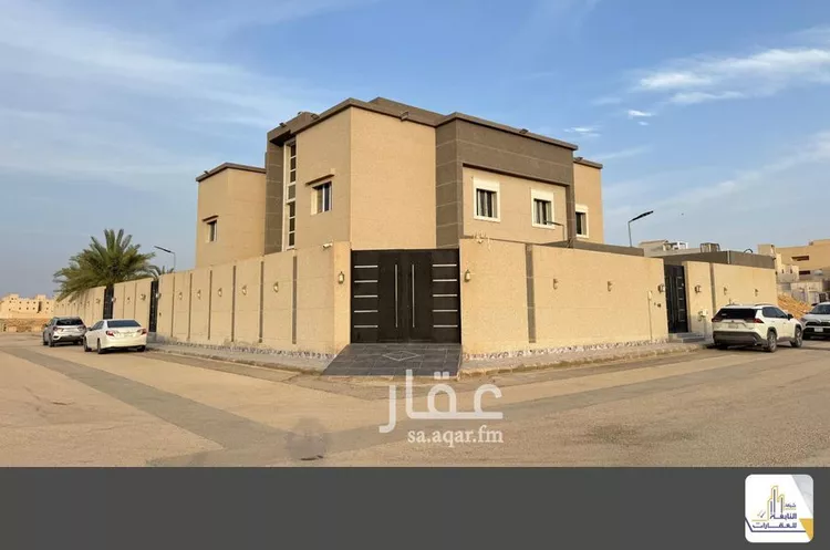 فيلا للبيع في شارع اسماعيل منكابو الخالدي, حي ظهرة لبن, مدينة الرياض, منطقة الرياض صورة 3