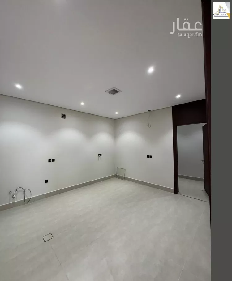 دور للبيع في شارع العجمة, حي الرمال, مدينة الرياض, منطقة الرياض صورة 5