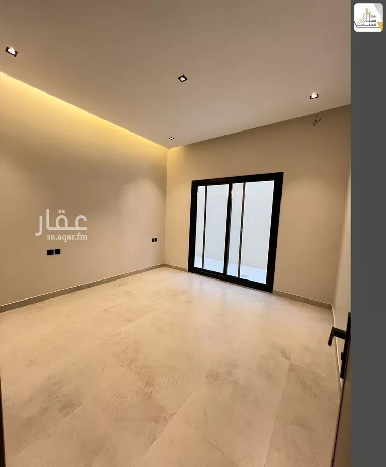 Floor for Sale in Riyadh Ar Rawdah 19