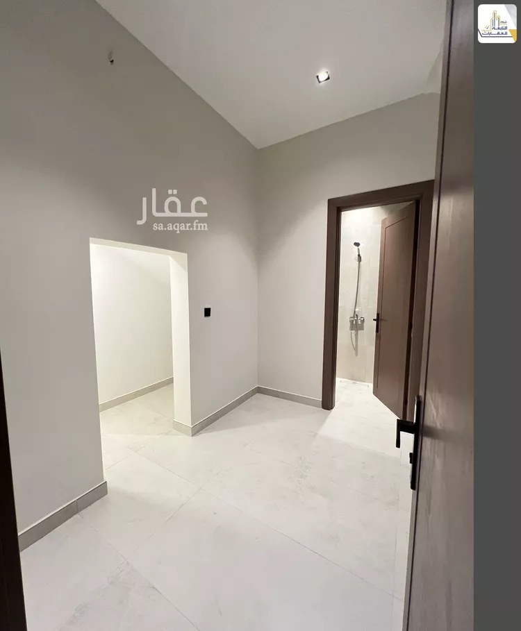 Floor for Sale in Riyadh Ar Rawdah 11