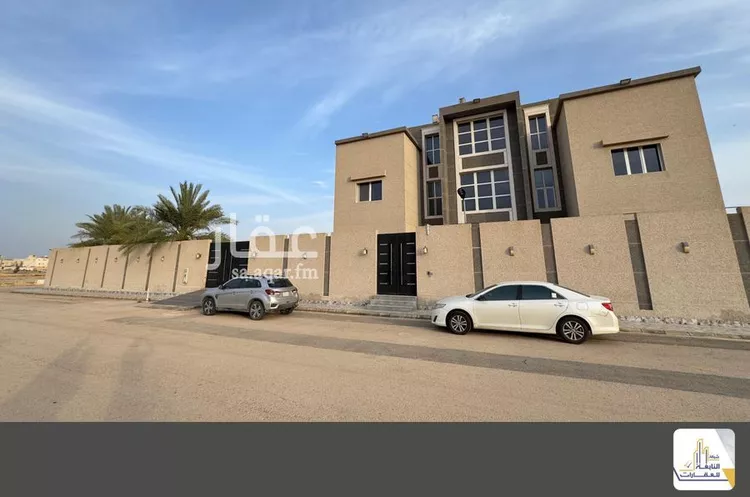 فيلا للبيع في شارع اسماعيل منكابو الخالدي, حي ظهرة لبن, مدينة الرياض, منطقة الرياض صورة 2