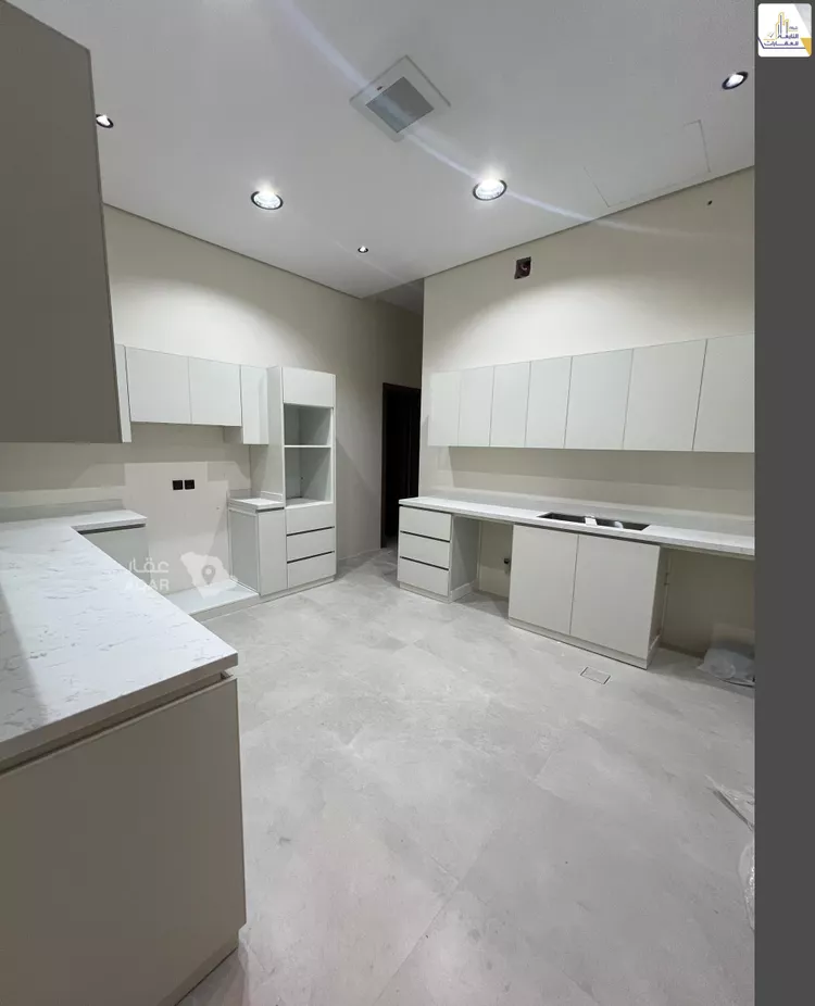 Floor for Rent in Riyadh Al Quds 9