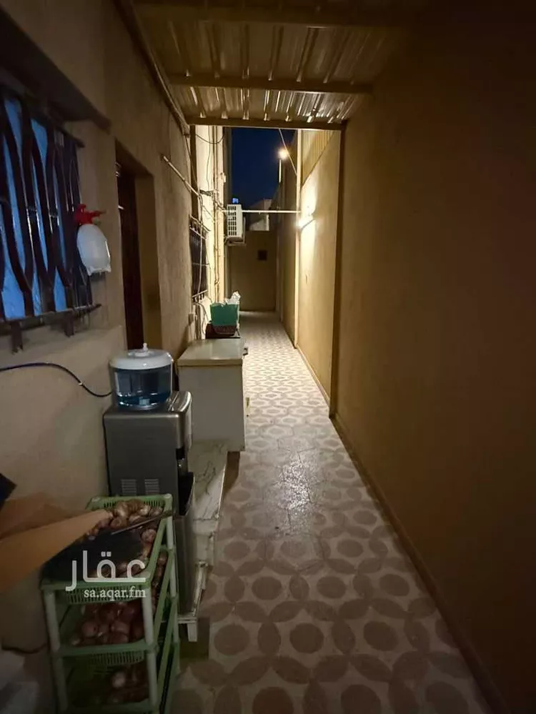 فيلا للبيع في شارع تميم الداري, حي شبرا, مدينة الرياض, منطقة الرياض 7