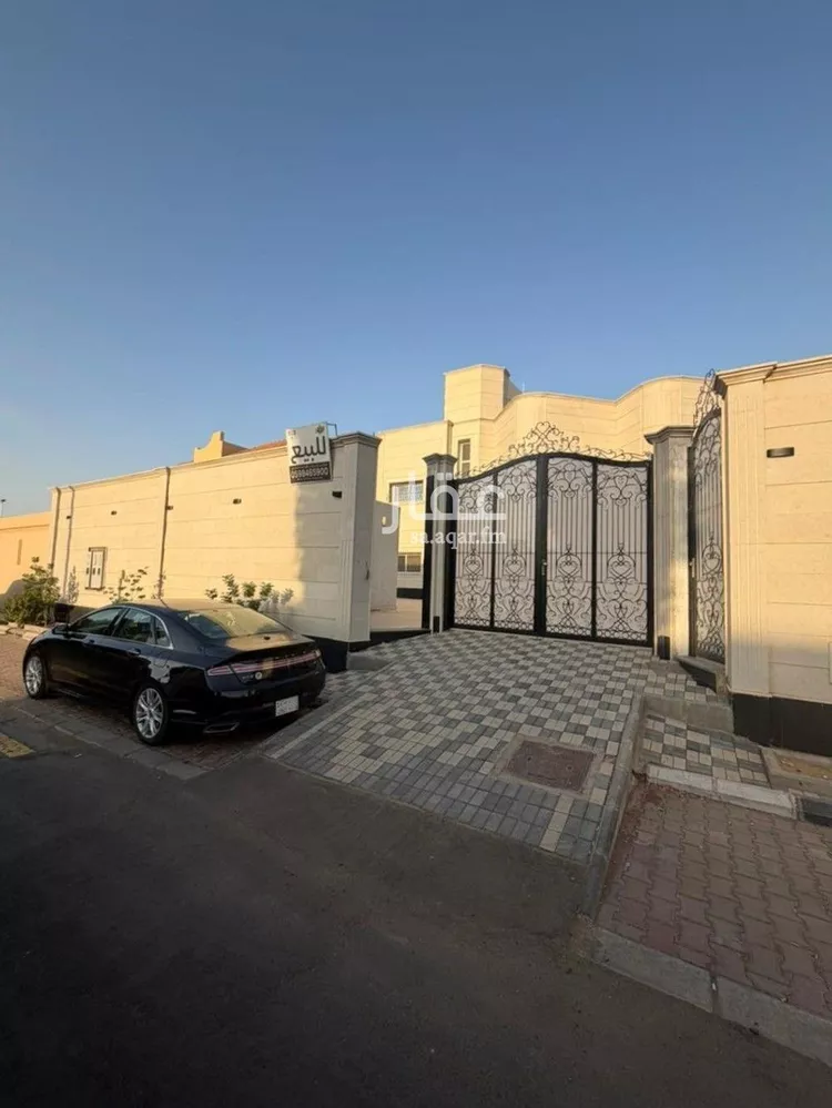 فيلا للبيع في شارع الامير سلطان بن عبدالعزيز, حي السليمانية, مدينة عنيزه, منطقة القصيم صورة 2