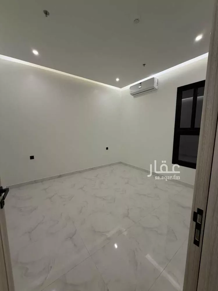 شقة للبيع في شارع طريق الأمير فيصل بن بندر, حي المنار, مدينة عنيزة, منطقة القصيم