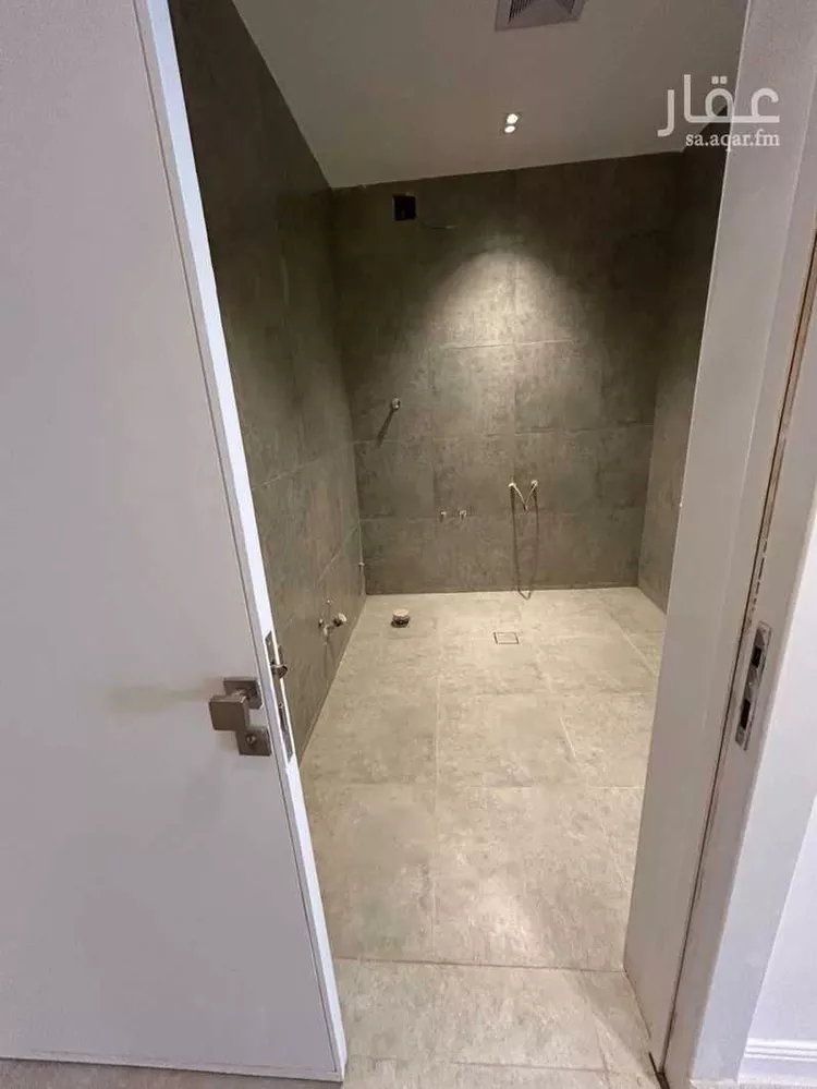 دور للبيع في شارع جابر الاحمد الصباح, حي الرمال, مدينة الرياض, منطقة الرياض