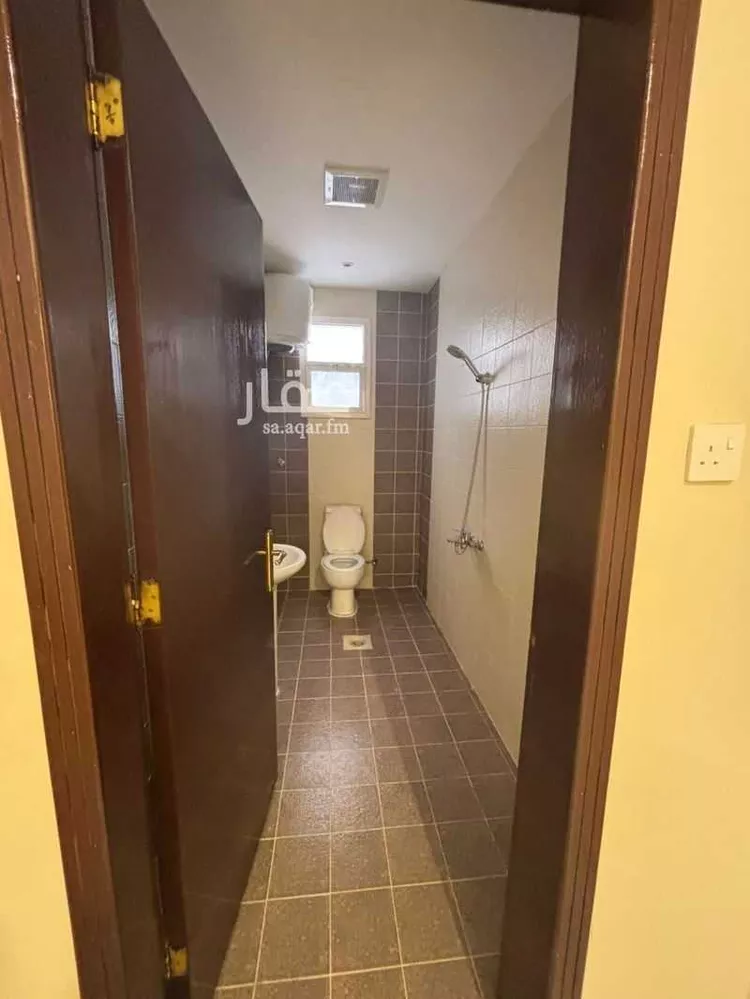 Floor for Rent in Riyadh Al Munsiyah 6