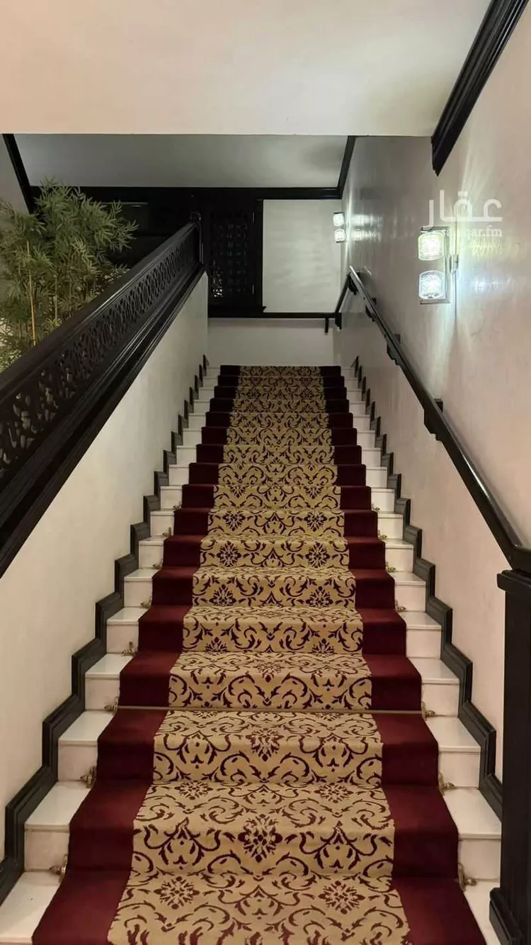 فيلا للبيع في شارع التل, حي الملك سلمان, مدينة الرياض, منطقة الرياض صورة 2