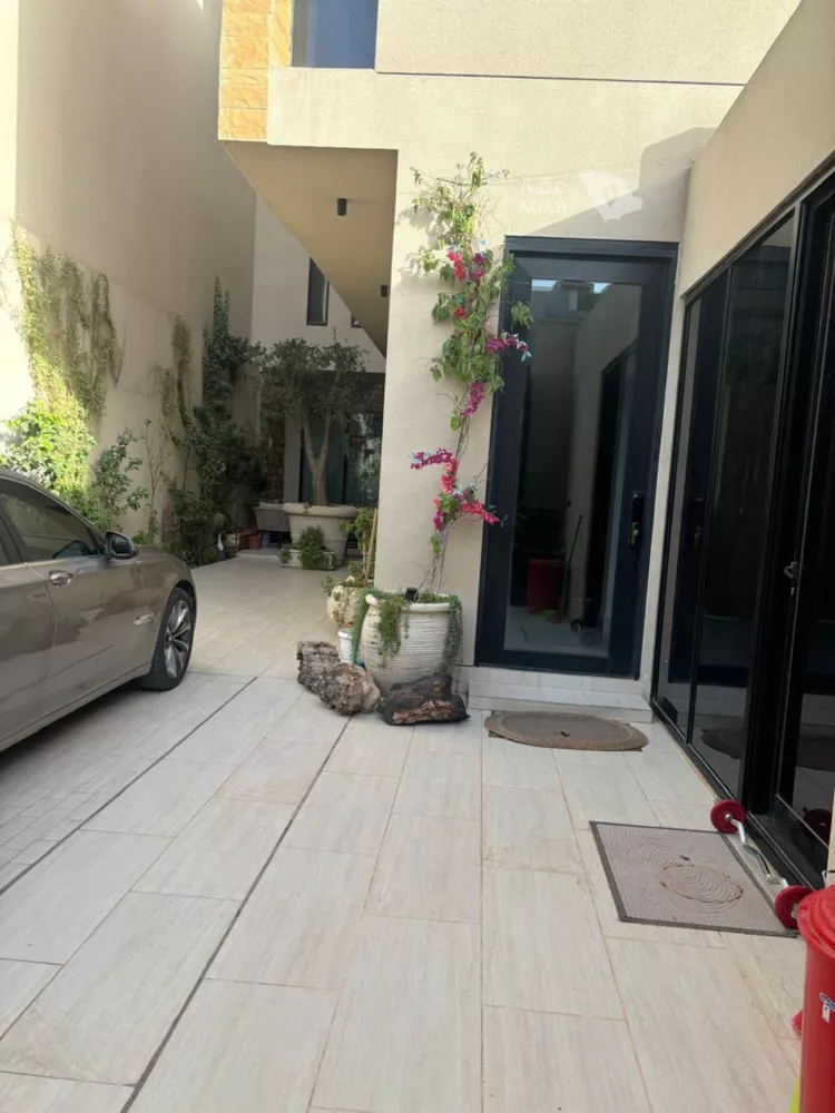 فيلا للبيع في شارع الفئ, حي الربيع, مدينة الرياض, منطقة الرياض