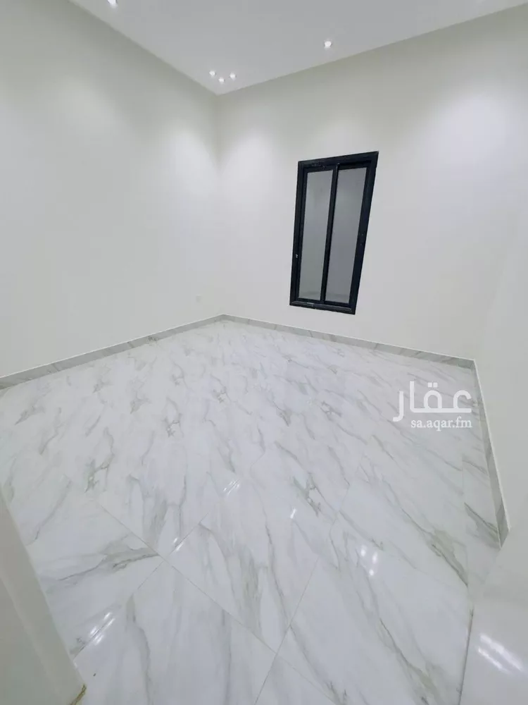 Floor for Sale in Riyadh Al Qadisiyah صورة 4