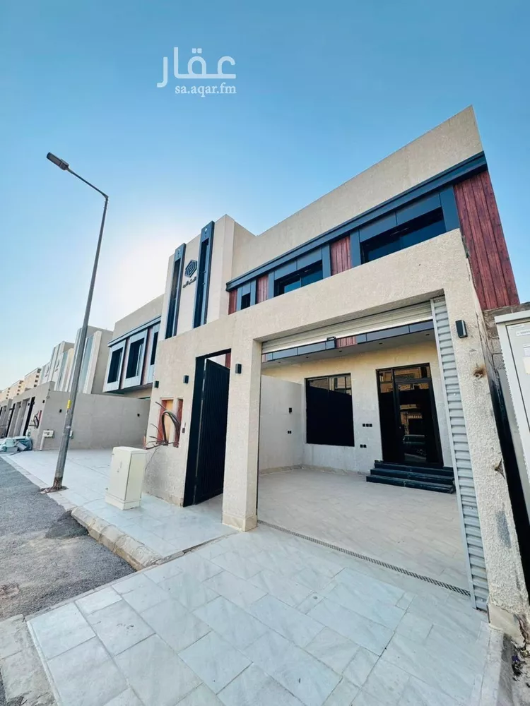 Floor for Sale in Riyadh Al Yarmouk 17