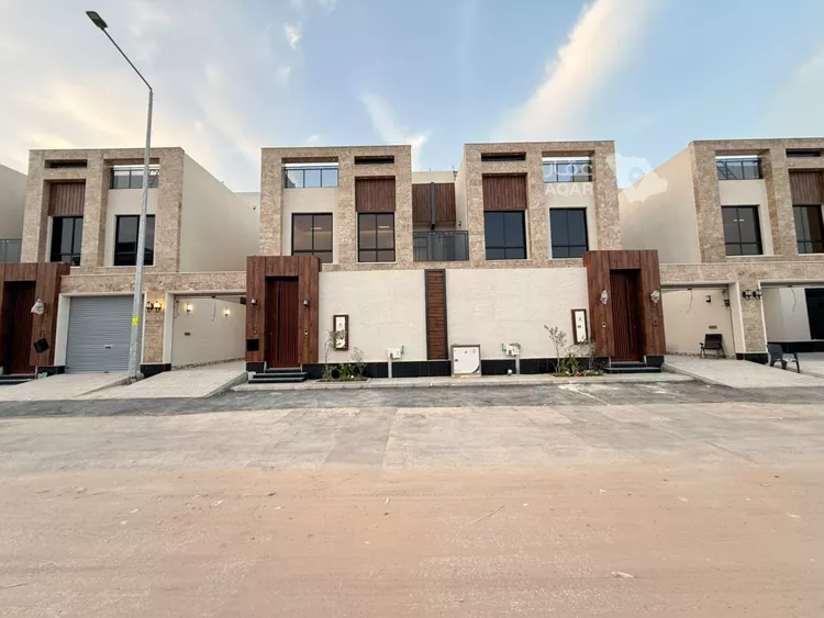 فيلا للبيع في شارع أبي الكرم العكبري, حي المونسية, مدينة الرياض, منطقة الرياض