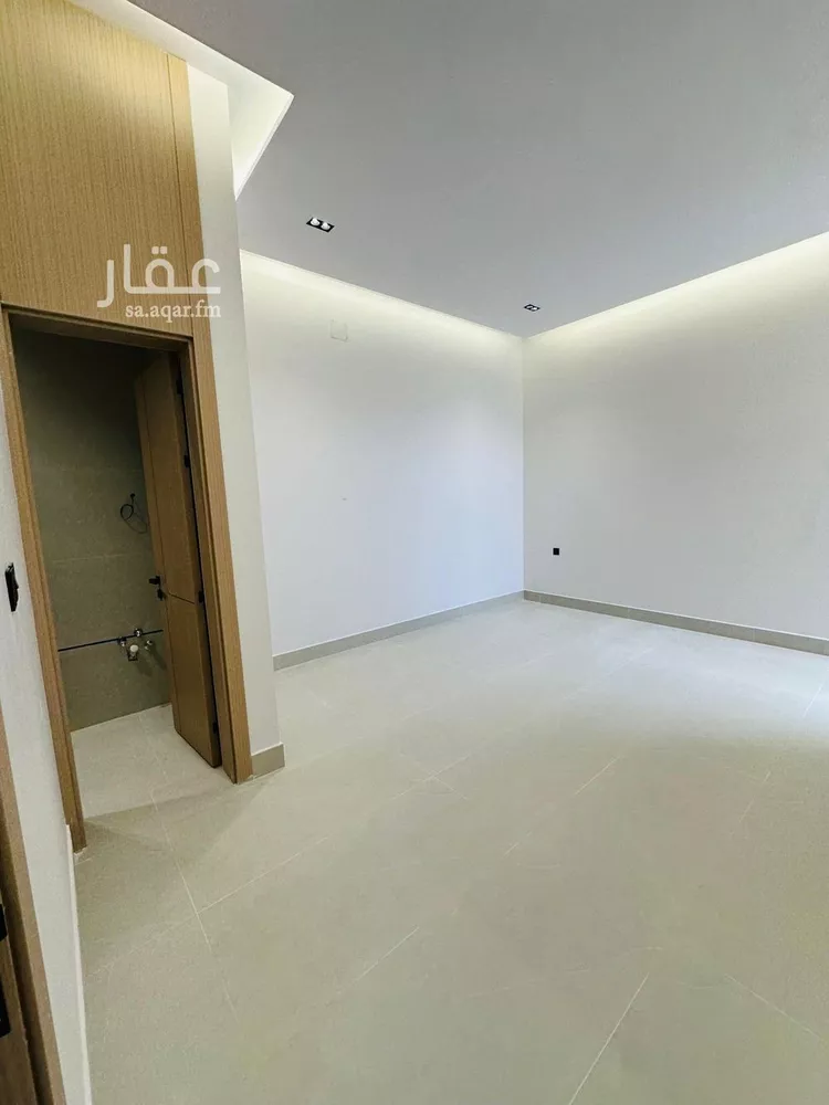 فيلا للبيع في شارع عبيدالله الشريعة, حي الأندلس, مدينة الرياض, منطقة الرياض 16