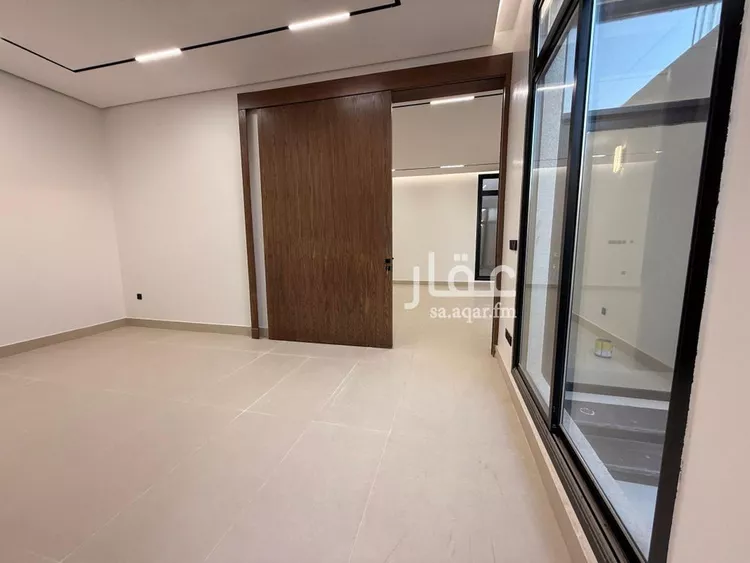 دور للبيع في شارع أمين الريحاني, حي المعيزيلة, مدينة الرياض, منطقة الرياض 12