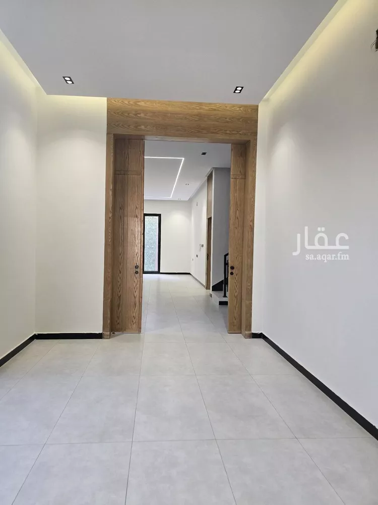 Floor for Sale in Riyadh Al Janadriyah صورة 2