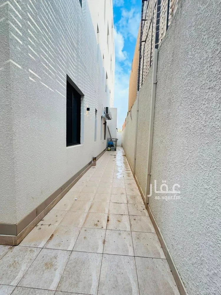 شقة للبيع في شارع الخزنة, حي إشبيلية, مدينة الرياض, منطقة الرياض 13