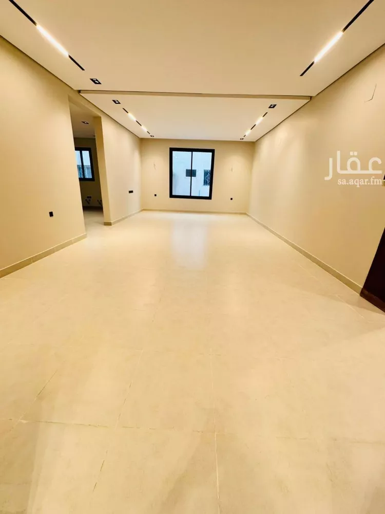 Floor for Sale in Riyadh Al Yarmouk 9