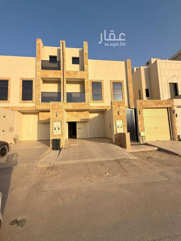 دور للبيع في شارع رقم 100, حي الجنادرية, مدينة الرياض, منطقة الرياض