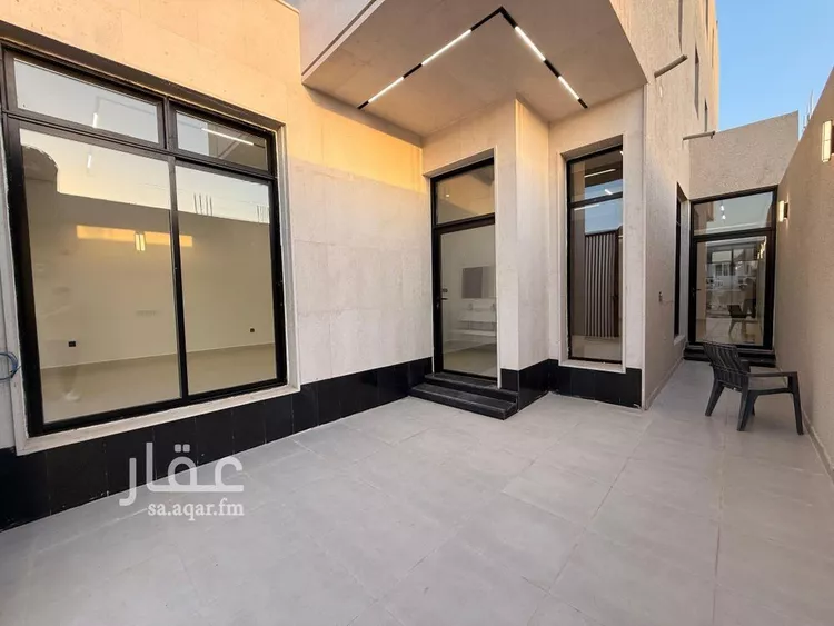 دور للبيع في شارع أمين الريحاني, حي المعيزيلة, مدينة الرياض, منطقة الرياض 11