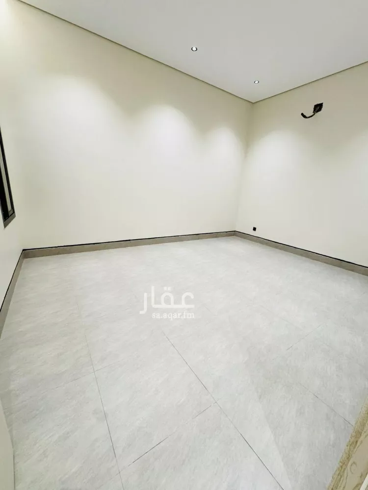 دور للبيع في شارع سعيد بن نفيل, حي الرمال, مدينة الرياض, منطقة الرياض صورة 2