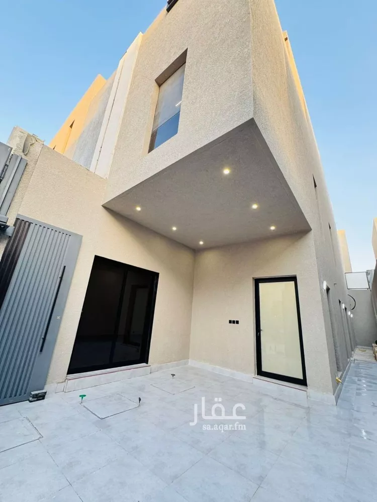 دور للبيع في شارع السرور, حي الرمال, مدينة الرياض, منطقة الرياض صورة 4