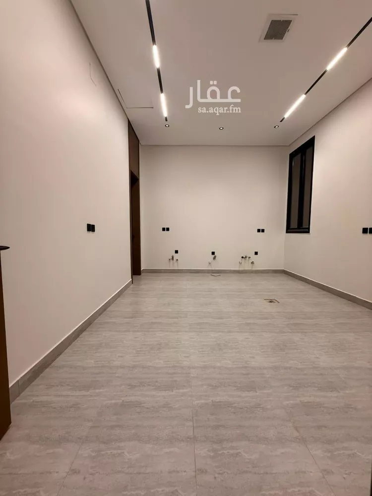 دور للبيع في شارع قابوس, حي المعيزيلة, مدينة الرياض, منطقة الرياض صورة 2