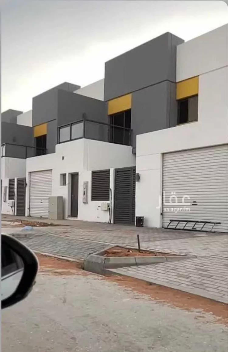 فيلا للإيجار في شارع وادي حمر ، حي مطار الملك خالد الدولي ، الرياض ، منطقة الرياض صورة 4
