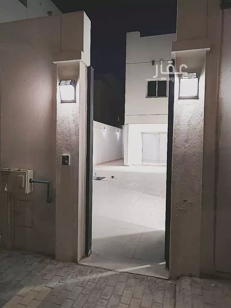 فيلا للإيجار في شارع أحمد بن قطرب ، حي الفاروق ، الرياض ، منطقة الرياض