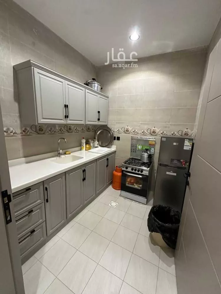 عمارة للإيجار في شارع أسعد بن أحمد دهان, حي العزيزية, مدينة خميس مشيط, منطقة عسير صورة 2