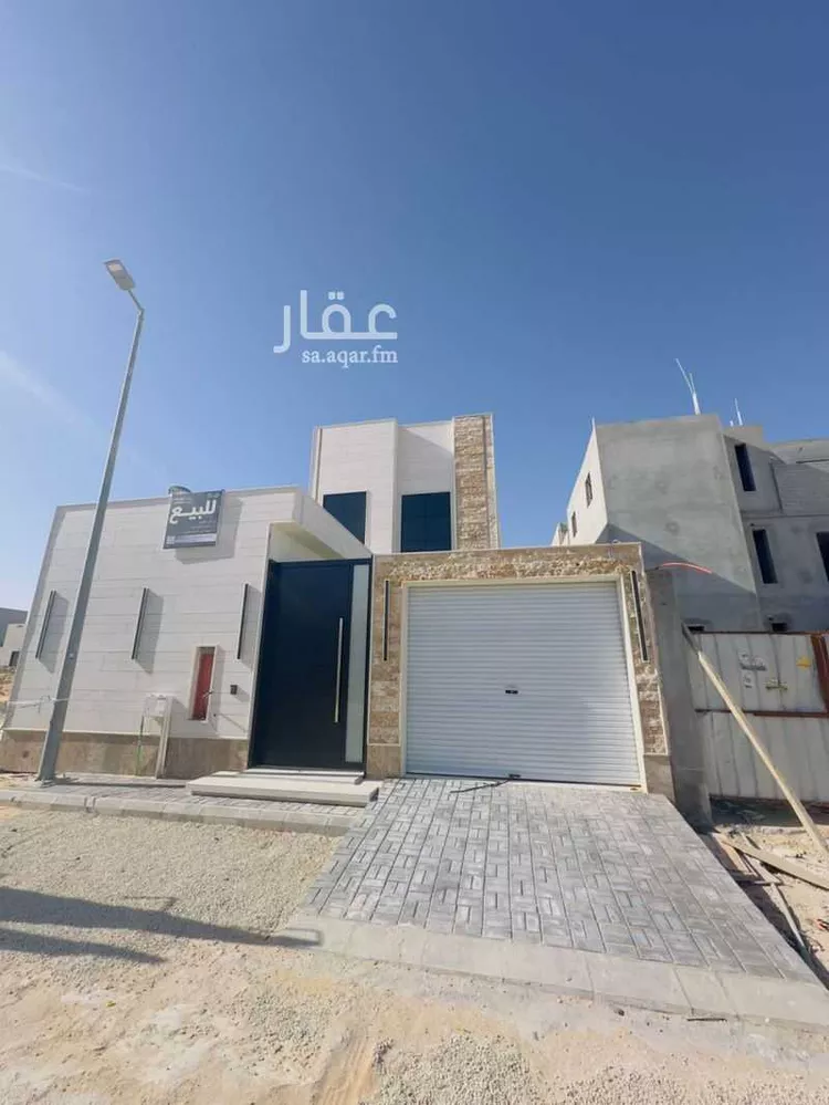 فيلا للبيع في شارع رباح بن الربيع, حي الملك فهد, مدينة عنيزة, منطقة القصيم