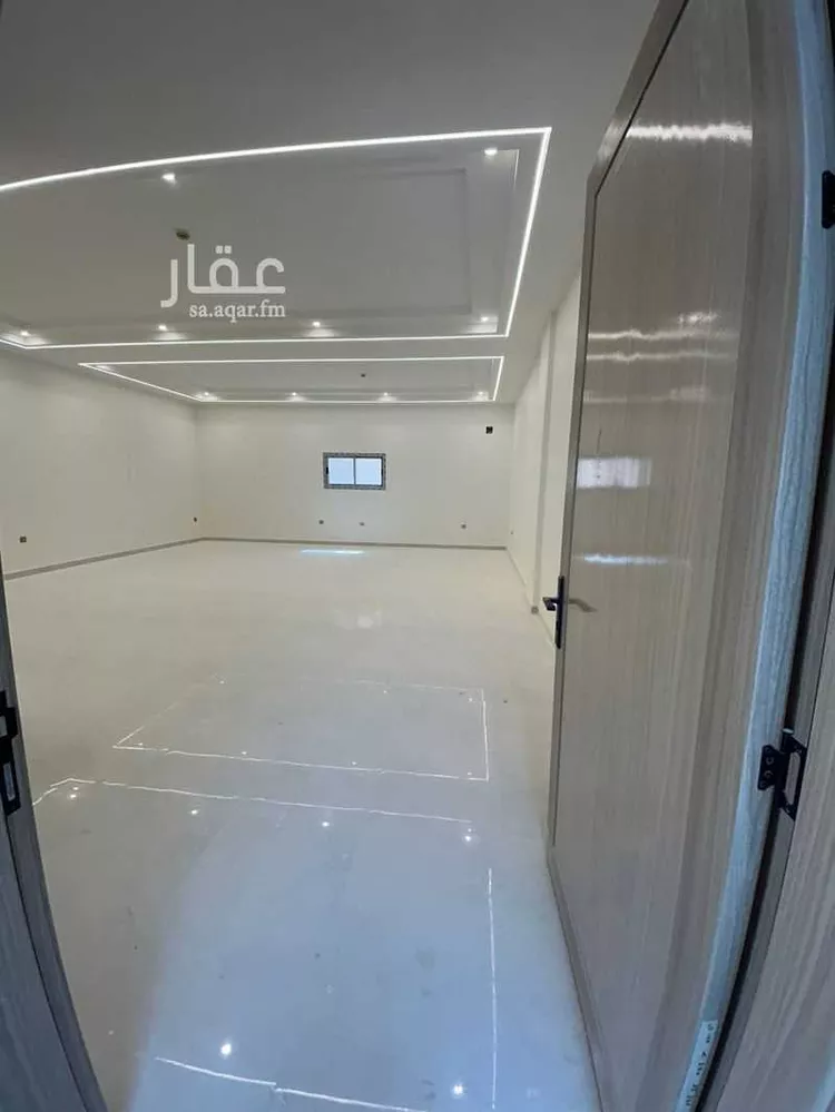 مكتب تجاري للإيجار في شارع الامير مقرن بن عبدالعزيز, حي النزهة, مدينة الرياض, منطقة الرياض صورة 5