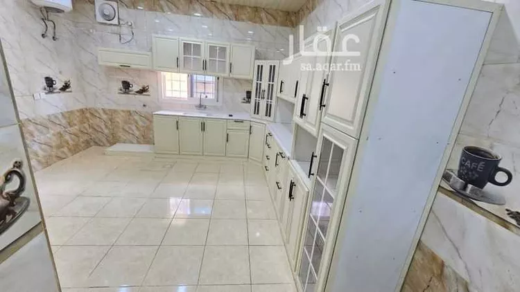شقة للإيجار في شارع الحسن الاستراباذي, حي شرق الاطاولة, مدينة الأطاولة, منطقة الباحة 8
