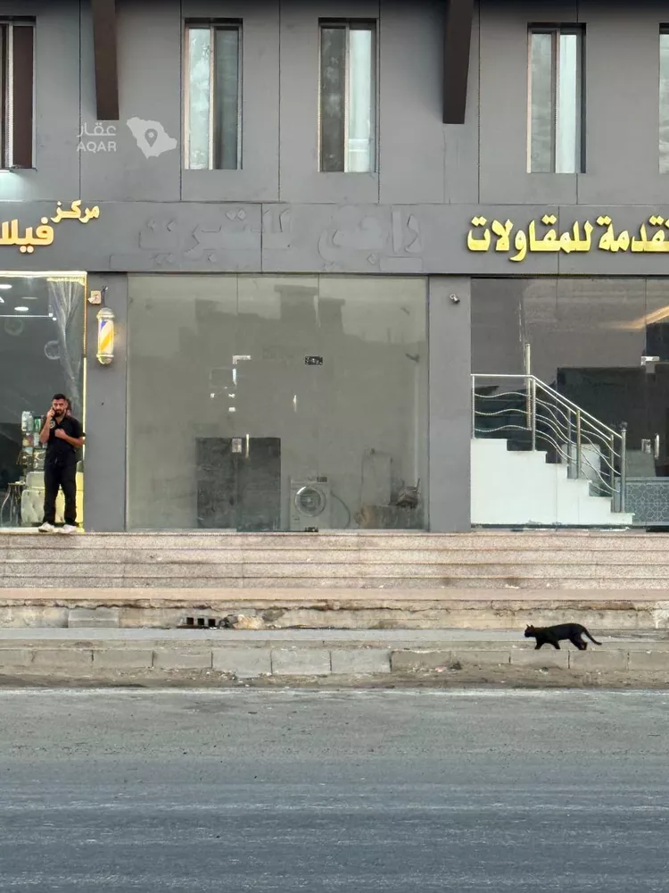 Shop for Rent in Jeddah Az Zomorod