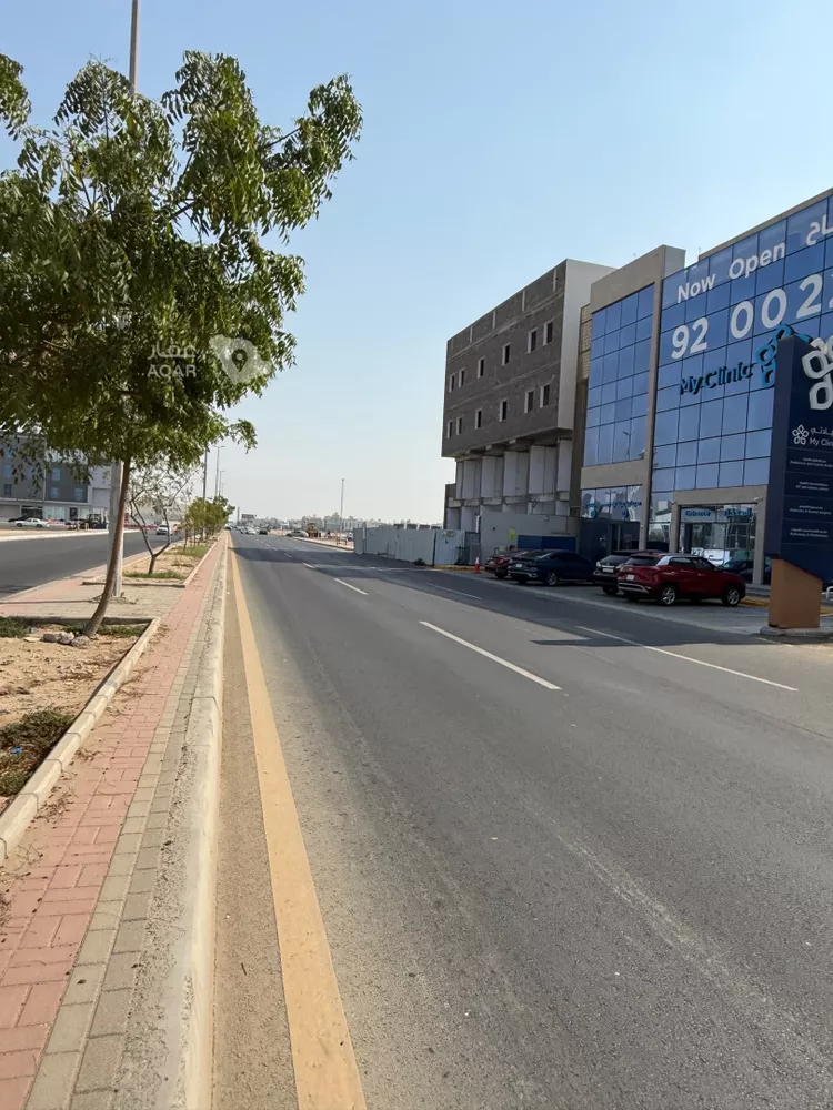 Shop for Rent in Jeddah Al Shera'a صورة 2